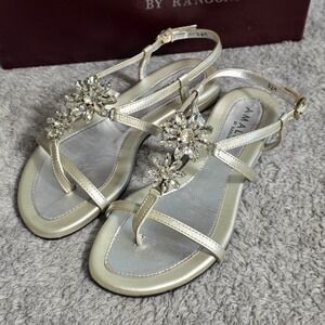 Amalfi by Rangoni Italian Leather Silver Rhinestone Floral Flat Sandals 5.5M NEW
